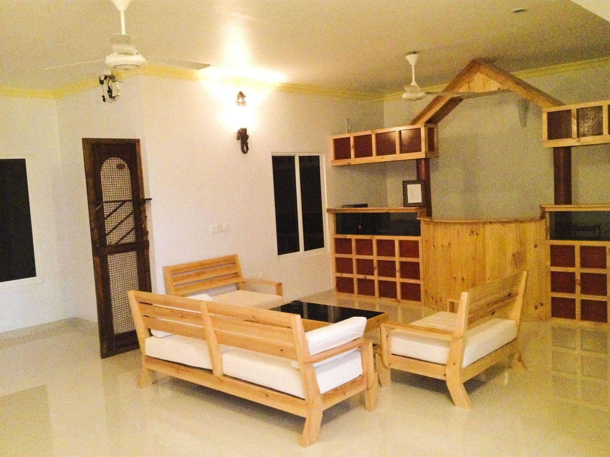 Arena Lodge Sky остров Маафуши Екстериор снимка